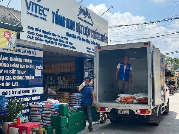 Tổng kho chống thấm Hoàng Thủy là địa chỉ đáng tin cậy để chọn mua keo chít mạch VITEC RM-08 tại Nghệ An
