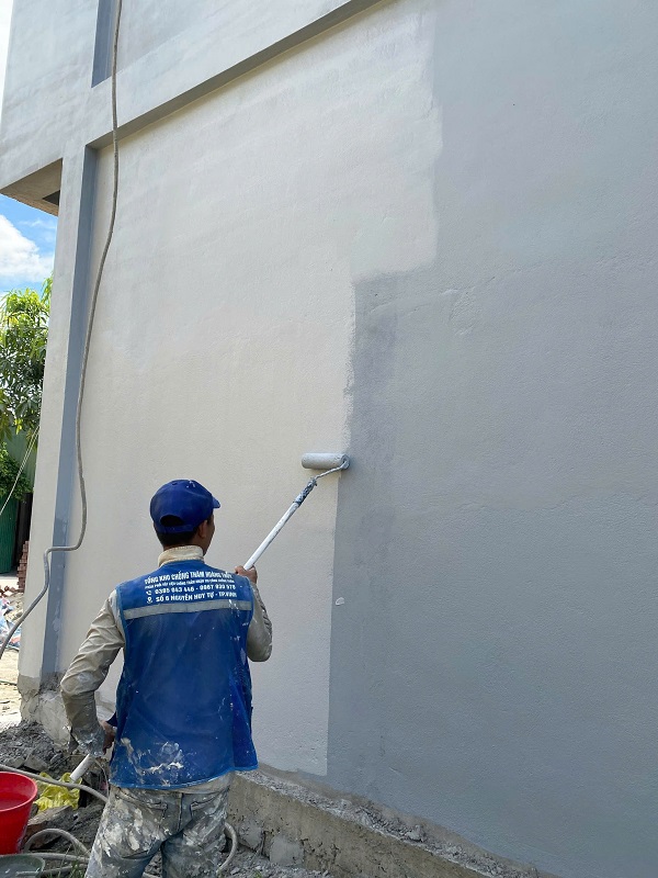 Việc lựa chọn đúng loại sơn chống thấm tường nhà phụ thuộc vào hiện trạng công trình, điều kiện thời tiết, và yêu cầu kỹ thuật cụ thể