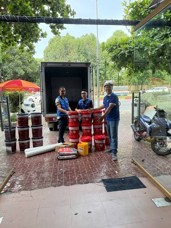 Sơn chống thấm là giải pháp đơn giản, dễ thi công và có hiệu quả cao để bảo vệ tường ngoài
