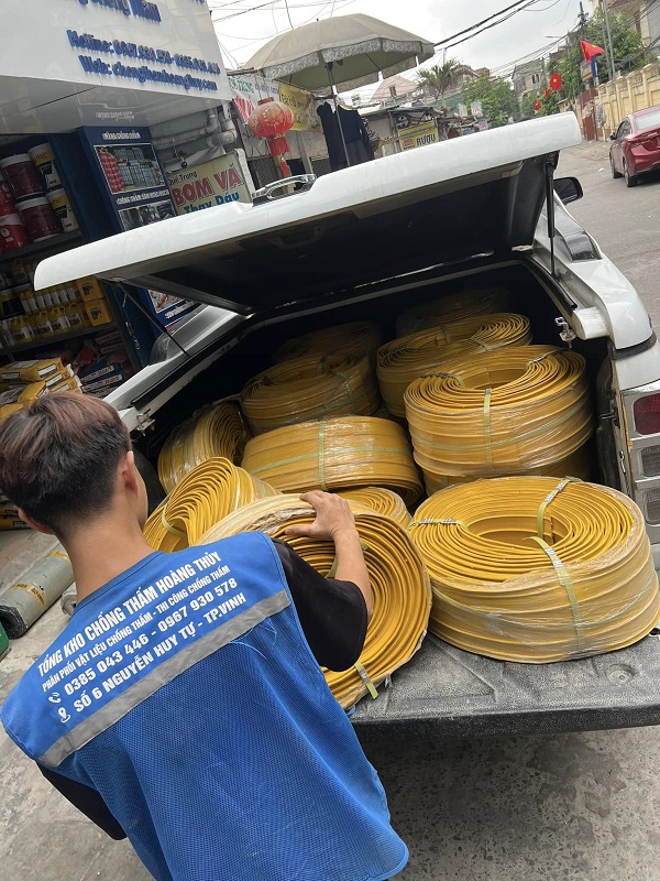 Băng cản nước chống thấm được sản xuất với nhiều chủng loại và vật liệu khác nhau nhằm đáp ứng đa dạng nhu cầu thi công