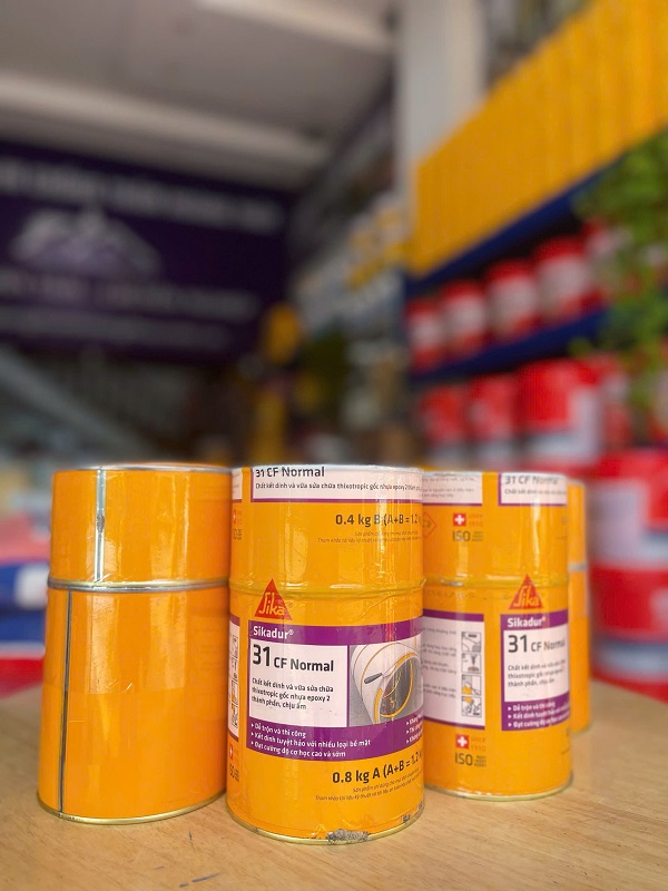 Để Sikadur 31 CF Normal phát huy tối đa khả năng kết dính, chống thấm và chịu tải trọng, việc thi công đúng quy trình kỹ thuật là yếu tố then chốt