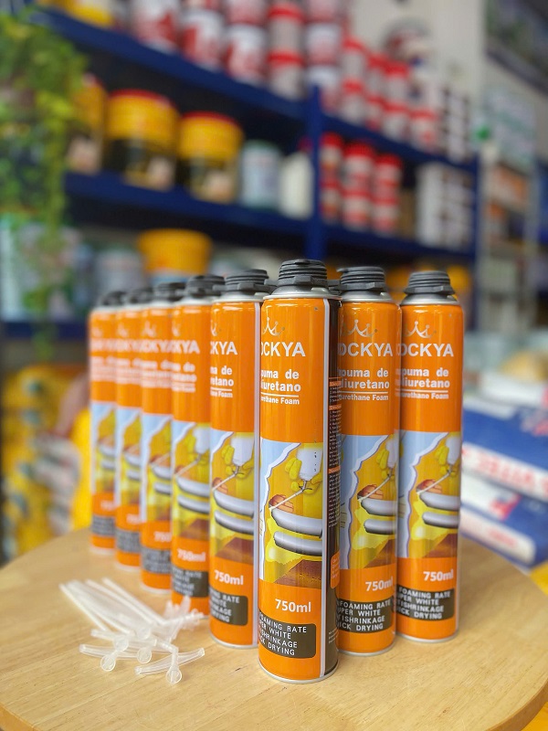 Để keo bọt nở Rockiya phát huy tối đa hiệu quả trong việc trám khe, chống thấm và cách âm, việc thi công đúng kỹ thuật là yếu tố vô cùng quan trọng